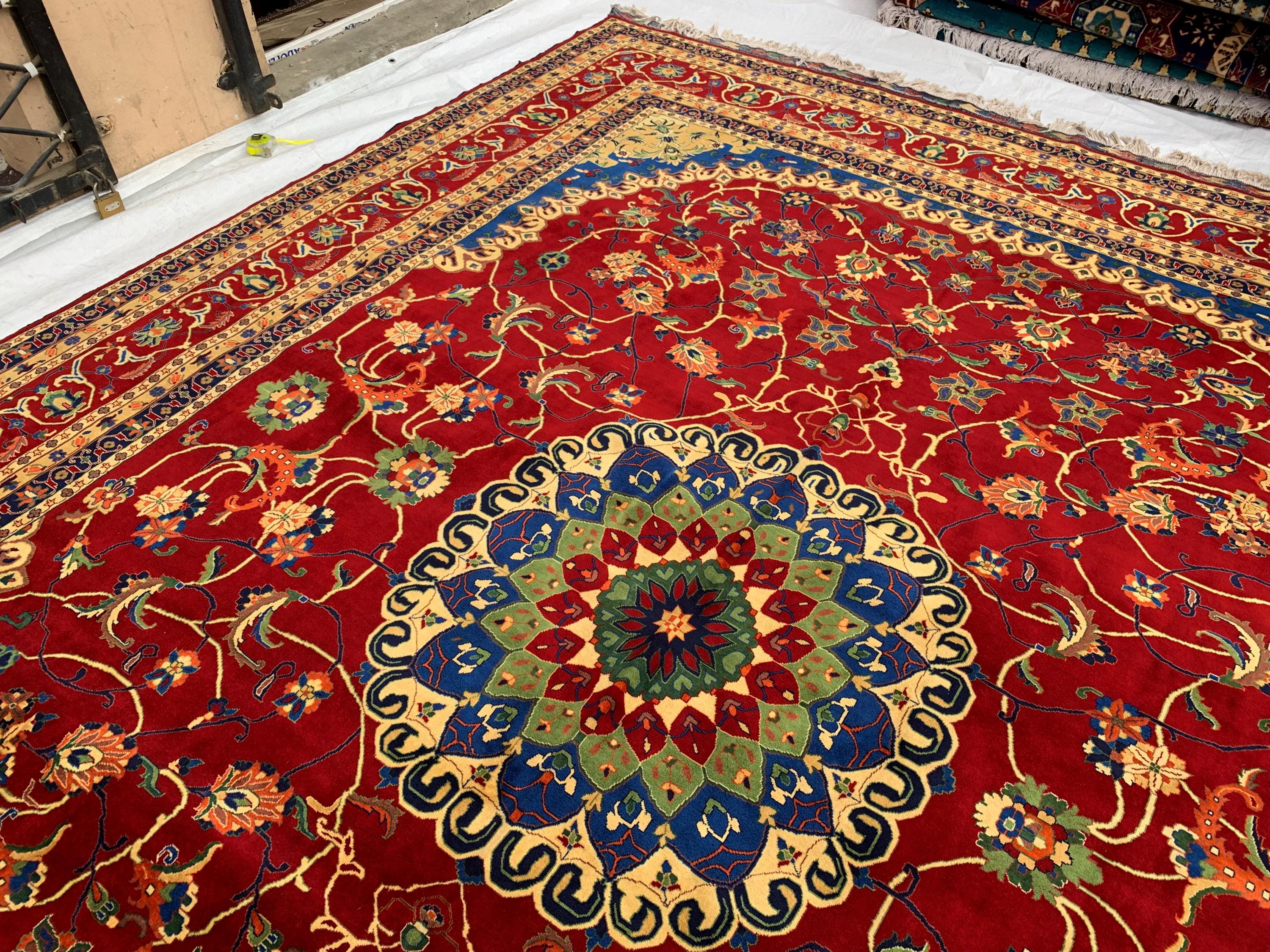 ハンドメイドのアフガニスタンウールラグ：9.11 x 13フィート、赤、青