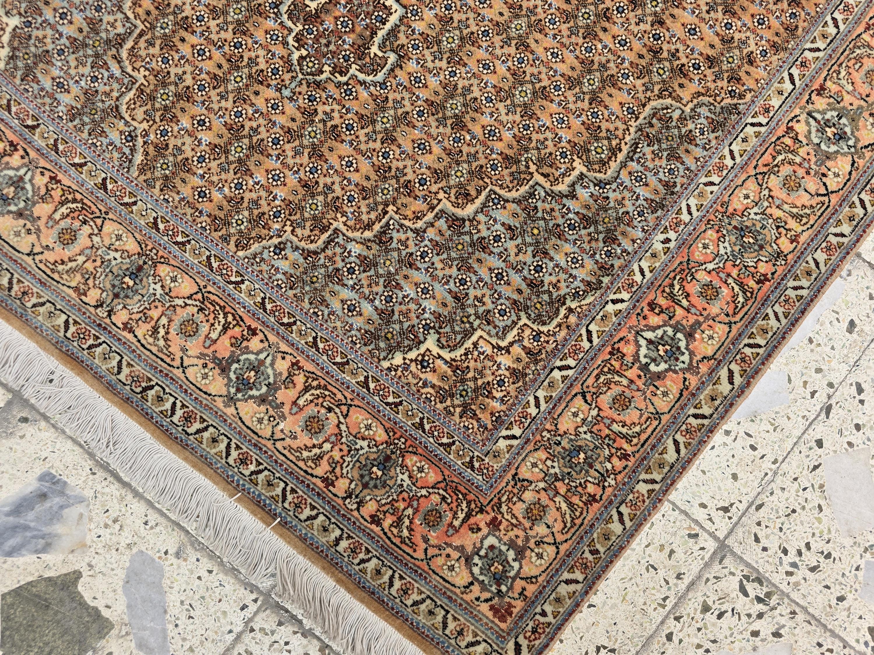 ヴィンテージ タブリーズ ペルシャ絨毯 3.2x4.5フィート：手織りウール