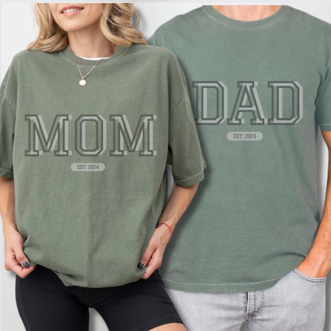 Matching Mom and Dad Shirts New Parent Gift Pregnancy Announcement ...