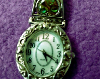 Vintage looking Fashion Watch