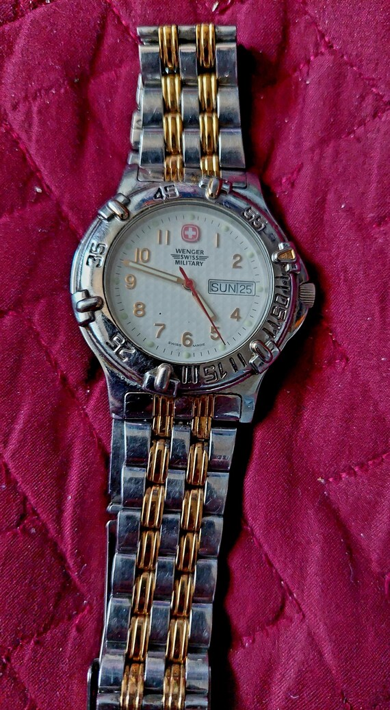 Wenger swiss military watch vintage hotsell