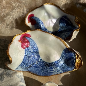 Handcrafted Oyster Shell Trinket Dish: Coastal Home Decor