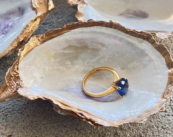 Oyster decorations, oyster table settings, oyster ring trinket, oyster engagement ,baby shower,christmas