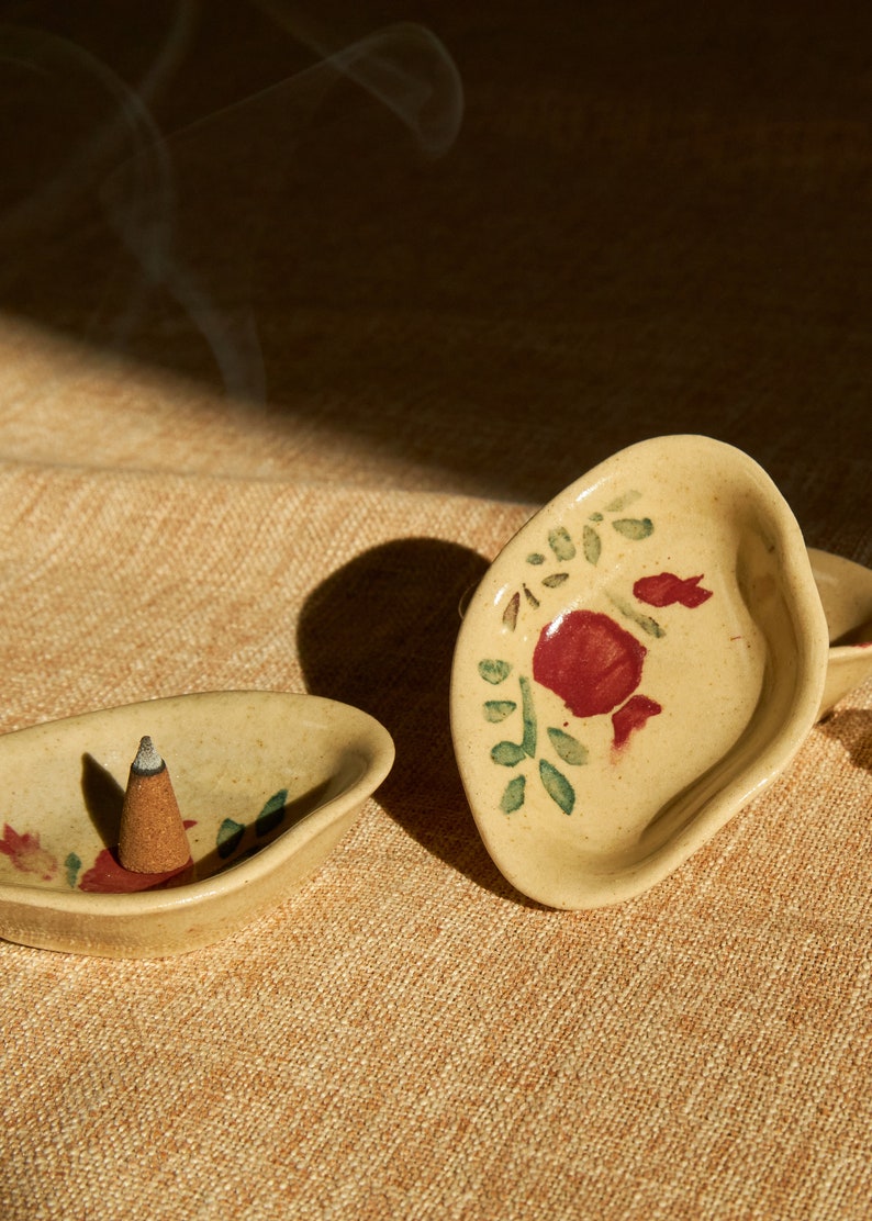 - Each piece may have imperfections as they are all handmade.