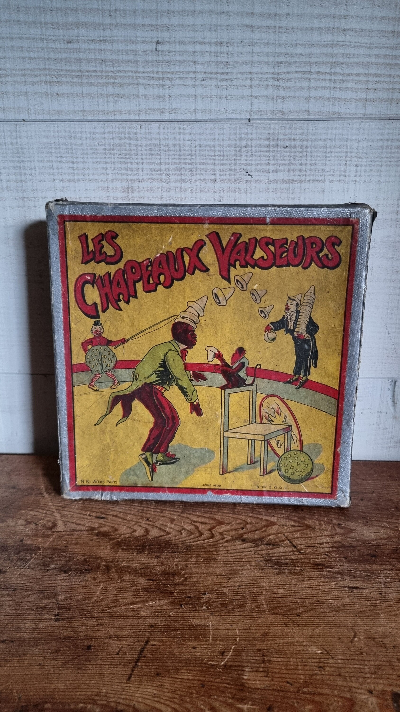 Jouet Ancien Les Chapeaux Valseurs NK Atlas Paris Vers