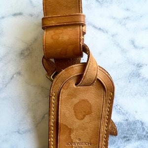 Louis Vuitton 1980s Vintage Brown Leather Luggage Tag – Featherstone Vintage