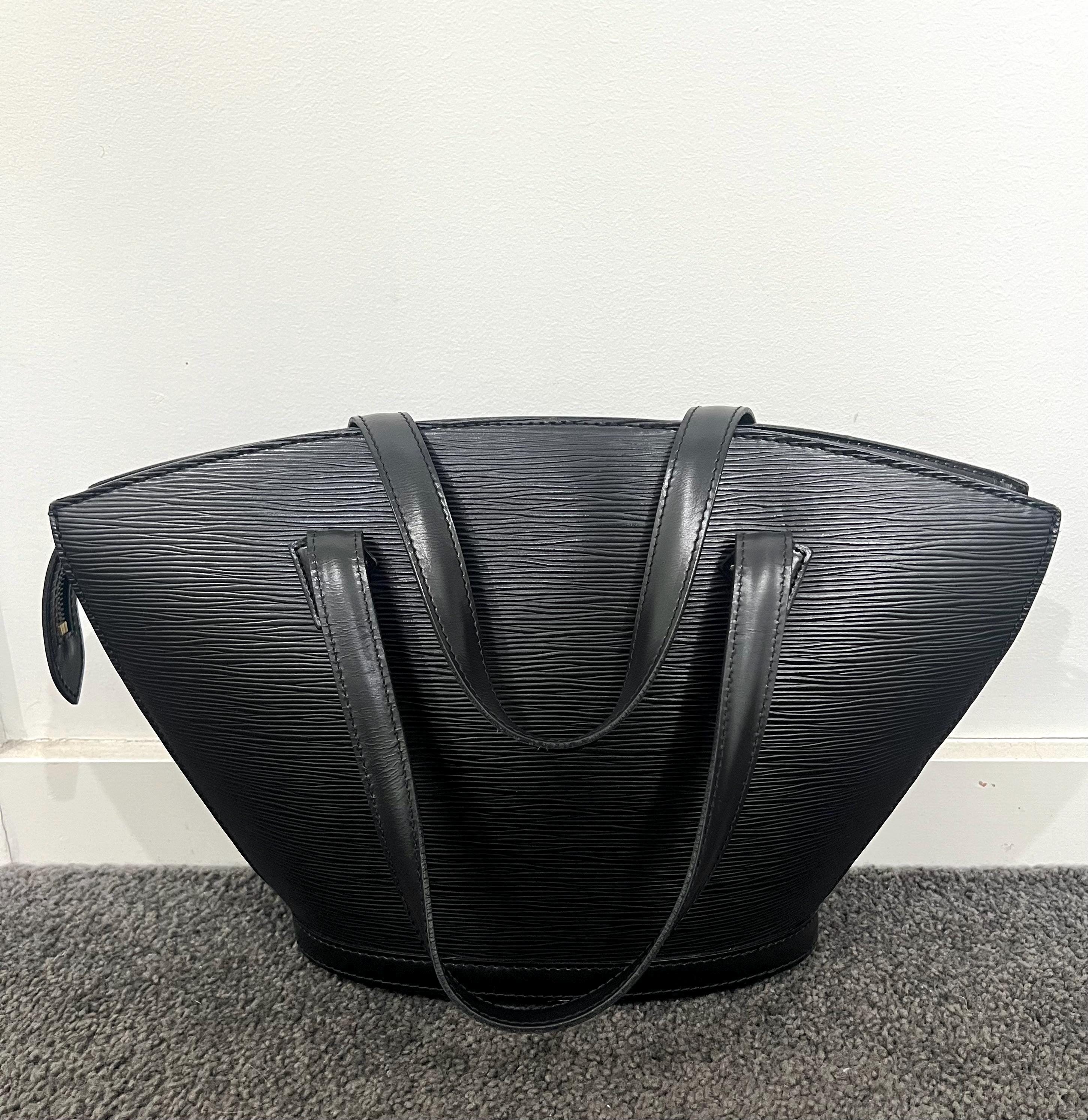LOUIS VUITTON LV With Entrupy Authentication Saint Jacques Epi