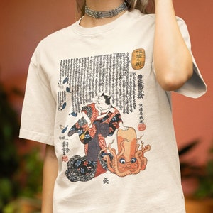 特大Tシャツ 日本の猫とタコのアートTシャツ - ユニセックスドロップショルダーTシャツ、歌川国芳プリント、浮世絵木版画グラフィックTシャツ