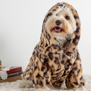 Manteau réversible à capuche léopard et polaire crème pour chien - Vêtements d&#39;hiver confortables pour animaux de compagnie, cadeau de Noël parfait pour les petits chiens