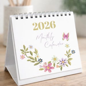 Tischkalender 2026 mit Blumenmuster | Minimalistischer botanischer Kartenkalender | Kleiner Standkalender zum Ausdrucken für Büro und Zuhause