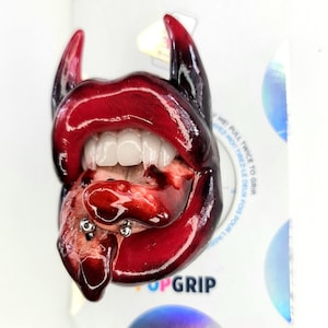 Lips popsockets - phone holder- popgrip - bloch - halloween - lips popsockets- lips cocker - badge reel - card holder - bloody lips