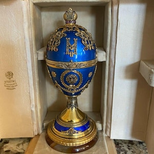 FABERGE Antique Imperial Russian Large Enamel Egg Swan with Gemstones, 84 silver