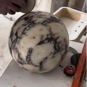 Calacatta Viola Marble Round Coffee Table, Natural Stone Modern Design image 4
