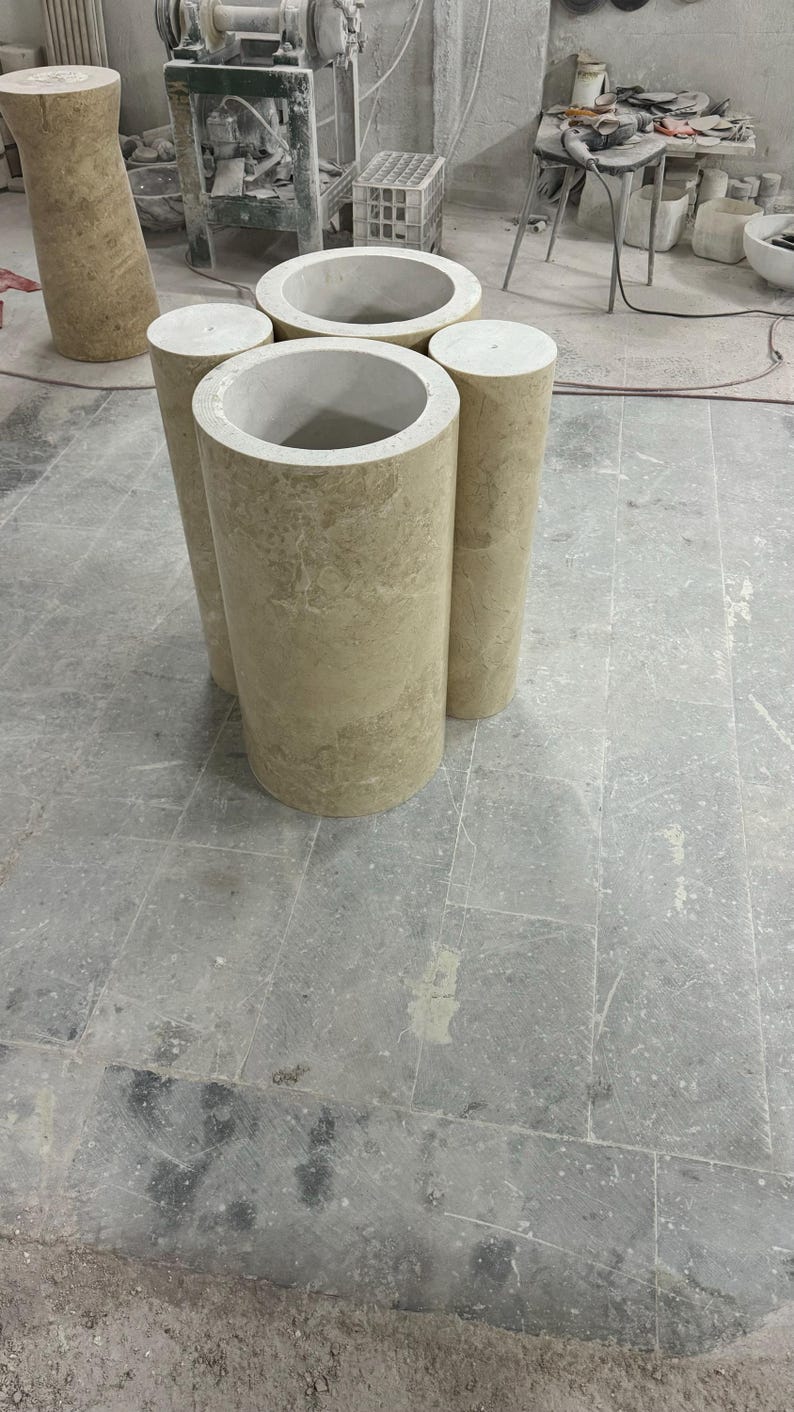 Cylinders Tree Stone Features Flooring photo