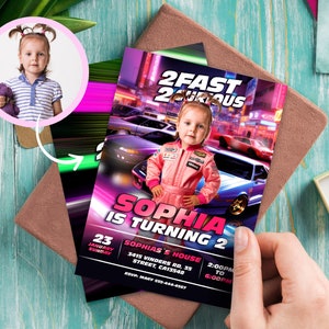 ZWEI schnelle personalisierte Einladung mit Foto - 2 schnelle 2 neugierige Einladung Mädchen - digitale Einladung
