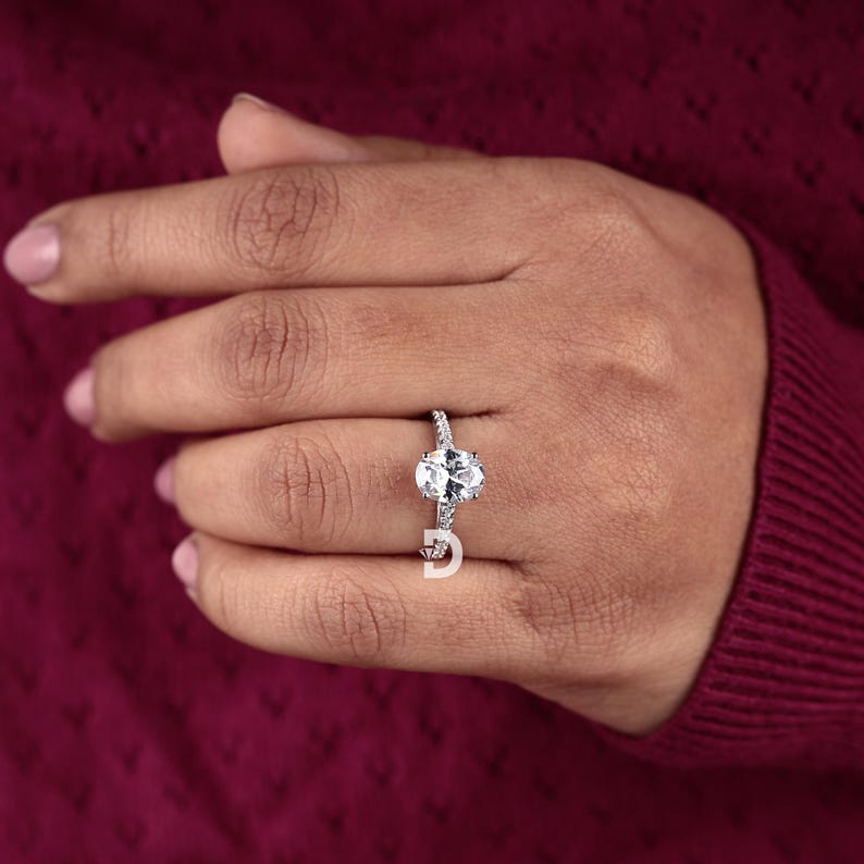 For those who want a personalized touch, this Moissanite engagement ring is available for customization. Whether you prefer a different stone size, band width, or engraving, you can tailor it to your liking. Custom rings add sentimental value, making them even more special for the wearer.