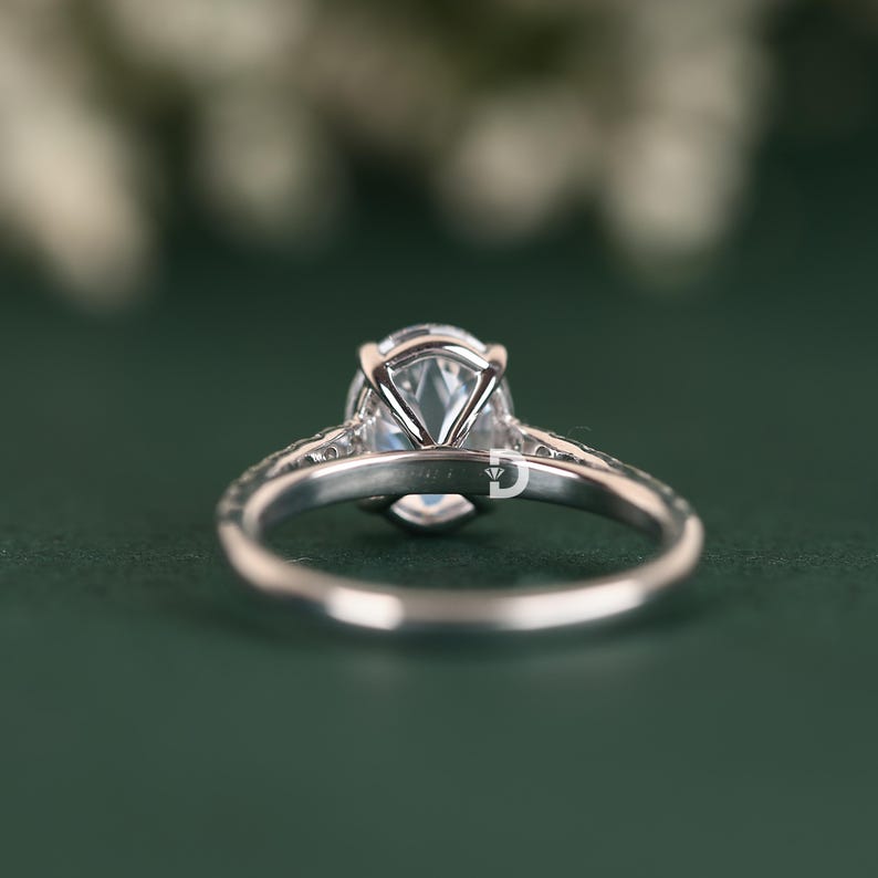 This Art Deco Moissanite ring is more than just a piece of jewelry; it is a symbol of love and commitment. Its breathtaking sparkle and intricate craftsmanship make it a perfect gift for engagements, anniversaries, or milestone celebrations. A ring like this tells a story—one of romance, devotion, and timeless beauty.