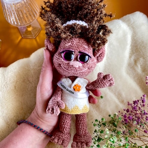 Crochet Troll Girl Doll – Handmade Plush Toy with Removable Dress, Amigurumi Tween Queen Gift, Soft Stuffed Fantasy Friend