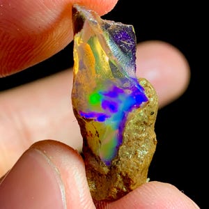 9.20 Ct, Ethiopian Opal Rough, Natural Opal Rough, Water Opal Rough, Crystals Opal Rough, Oil Opal Rough, Big Opal Raw For Making Jewelry