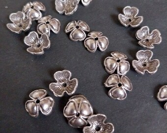 10 capuchons de perles en argent antique, (convient à une taille de perle de 14 mm de diamètre), 10 mm x 9,5 mm