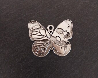 4 dijes de mariposa con calavera, colgantes góticos plateados (28 mm)