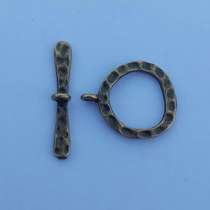 4 or 20 antique bronze toggle clasp sets, 23 x 19 mm
