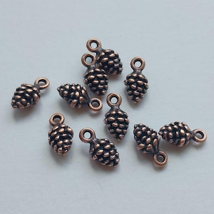 10 or 50 pinecone charms, antique red copper, Size 13 mm x 7 mm