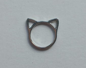 アンティークシルバーの猫の顔のコネクターチャーム：16 mm（10個または50個）