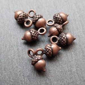 8 3d acorn charms, antique copper colour, 14 mm x 7 mm