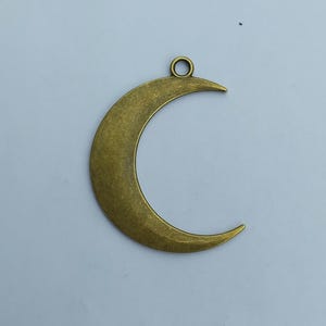 2 eller 10 halvmånehängen, antikbrons, storlek 4,3 cm x 3,2 cm