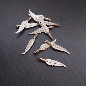 10 feather pendants, feather charms, antique silver tone for necklace, braclet & keychain making