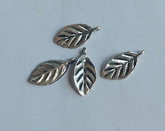 20 little leaf charms, antique silver plated, decorative pendants