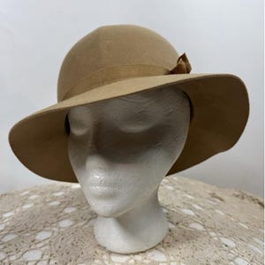 Marshall Fields Hats - Etsy display picture 1