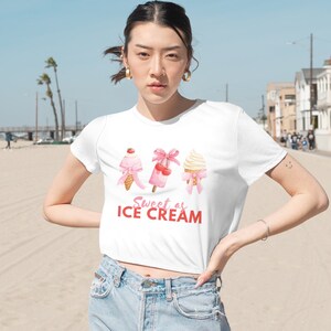 Coquette Damen Flowy Cropped T-Shirt, Baby T-Shirt, Vintage Coquette Aesthetic T-Shirt, Cottage Core Damen T-Shirt, Trendy Pastell T-Shirt, Eis T-Shirt