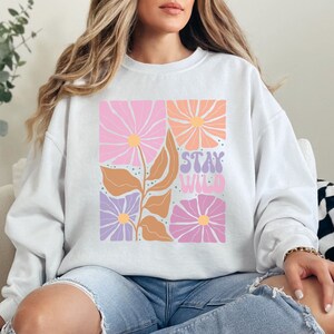 Boho Wildblumen Cottagecore Shirt, übergroßer Vintage Boho Pullover, Wildblumen Pullover, Pastell Floral Natur Shirt, Gartenliebhaber Shirt, Boho