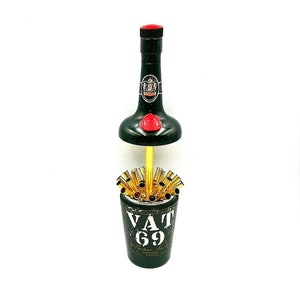 VAT69 Whisky Vintage Cigarette Dispenser Whiskey Bottle - Advertising Cigarette  Holder