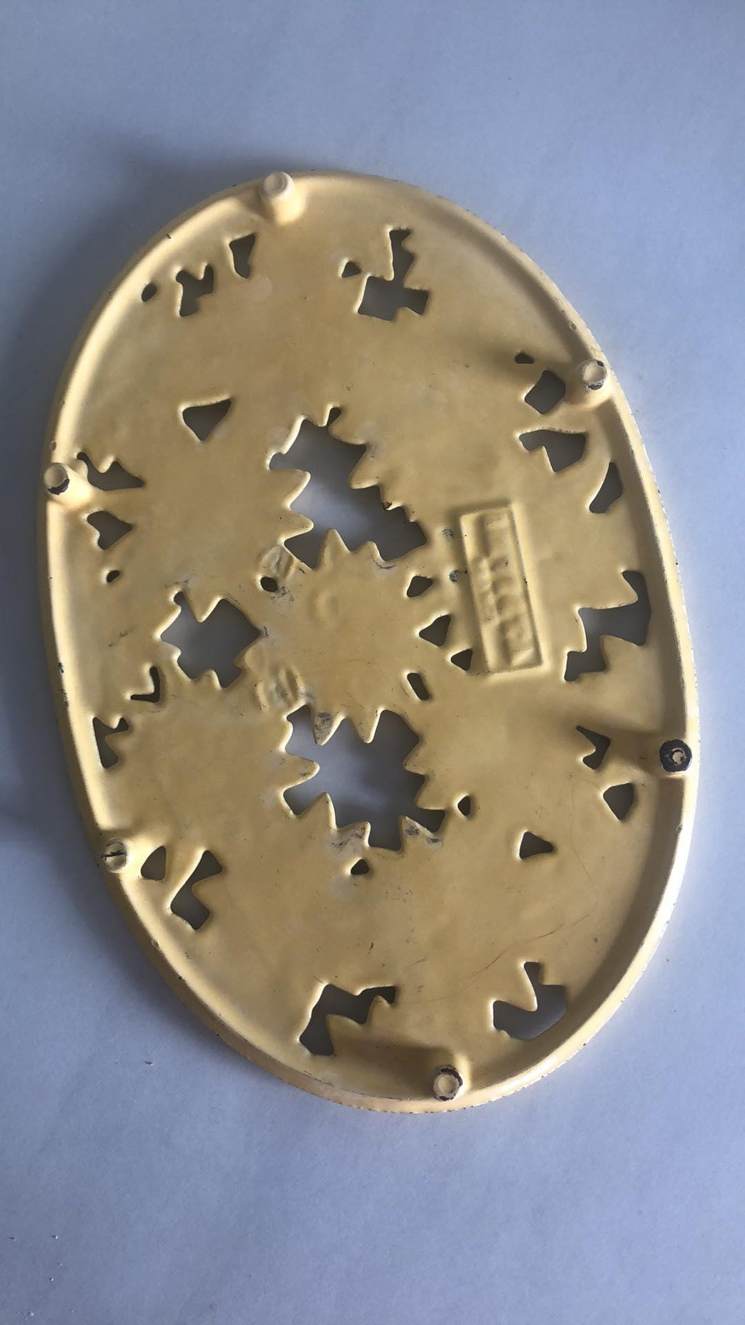3 DESSOUS DE plat Vintage Anciens Fonte émaillée Invicta / Mle Dse / Cousance EUR 49,99