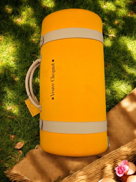 ヴーヴ　クリコ　シャンパン 専用バッグ付き Veuve Clicquot（ヴーヴ・クリコ） ＜公式店限定 トートバッグ