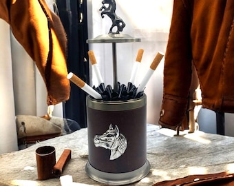 vintage　シガレットディスペンサー ヴィンテージ真鍮とレザーのシガレットディスペンサー - 馬の装飾