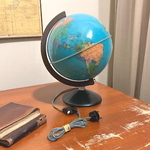 Vintage Leuchtglobus 1970 mit UdSSR – Made in Italy – Bakelitsockel & Metallständer – Sammler-Geschenkidee