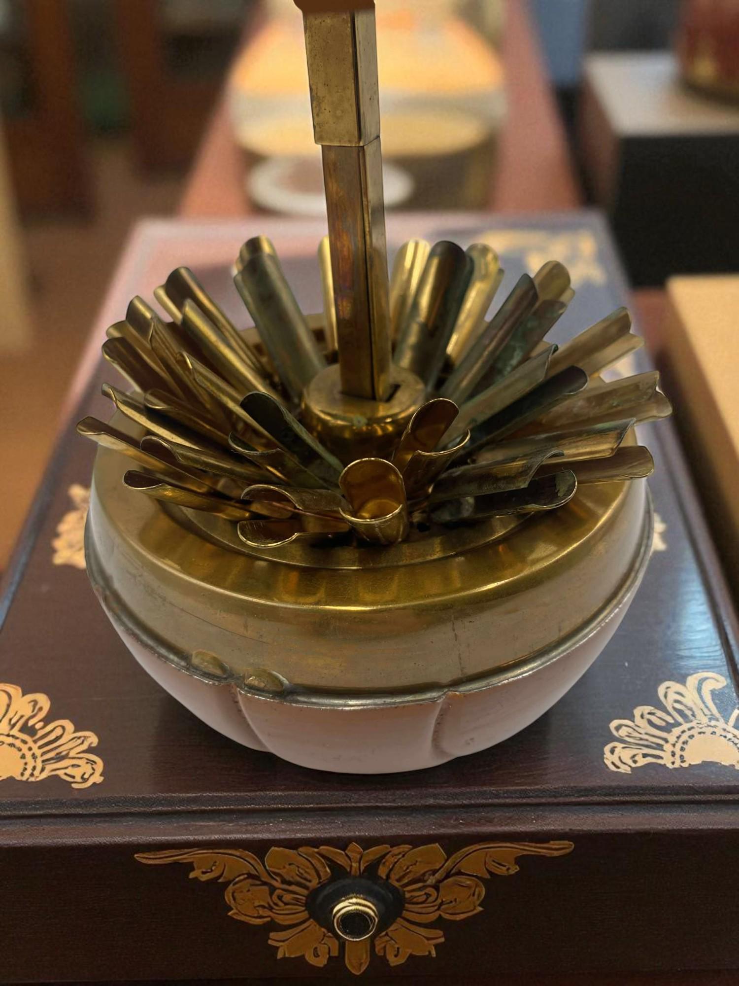 Olympia Football Cigarette Dispenser in Painted Metal - Cigarette Display  Stand - Case - Vintage Cigar Holder - Gift