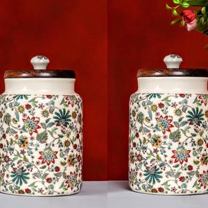 Juego de tarros herméticos de cerámica hechos a mano Fabihacraft / Almacenamiento de cocina floral con tapa de madera / 850 ml / 29 oz / Paquete de 2 tarros para galletas y frutos secos