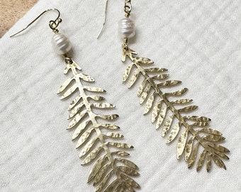 Dangle Earrings - Gold Earrings - Nature Earrings - Hammered Brass Earrings - Brass Earrings - Feather - Leaf - Minimalist