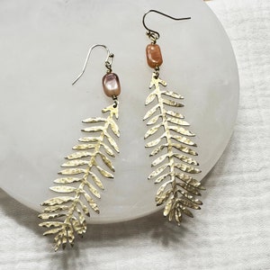 Dangle Earrings - Gold Earrings - Nature Earrings - Hammered Brass Earrings - Brass Earrings - Feather - Leaf - Minimalist
