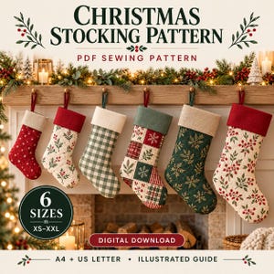 Peut inclure: Un patron de couture PDF numérique pour six tailles de chaussettes de Noël, allant du XS au XXL. L'image montre six chaussettes matelassées avec divers motifs, dont des étoiles rouges, du houx, du vichy vert et des flocons de neige.