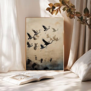 Arte de pared con grullas voladoras, arte de estilo japonés, pintura de bandada de pájaros, impresión de grullas japonesas, arte de pared neutro, impresión de pájaros blancos