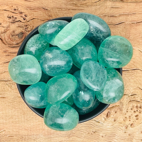 Groene fluoriet tuimelde steen - fluorkristallen - rotsen - geschenken - edelstenen