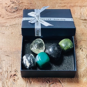 Libra Crystal Set - Zodiac Kit - Birthday Gift Box - Zodiac Crystals - Astrology Set Gemstones