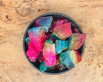 レインボーオーラクォーツ - 青、黄、ピンク色のオーラクォーツ - 生の