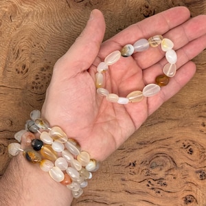 Natural White Agate Tumbled  Bracelet Gemstone - Crystals Stretchy Bracelets - Crystal Jewelry - Energy Healing - Handmade Jewelry